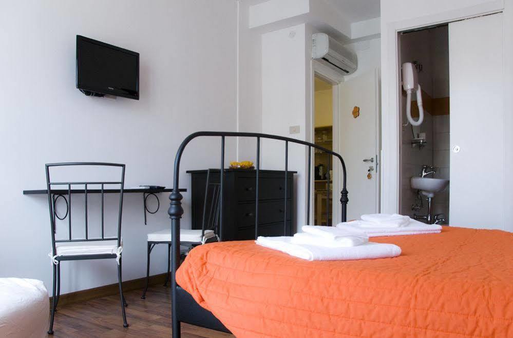 Zenzero & Cannella Boutique Rooms ตรีเอสเต ภายนอก รูปภาพ